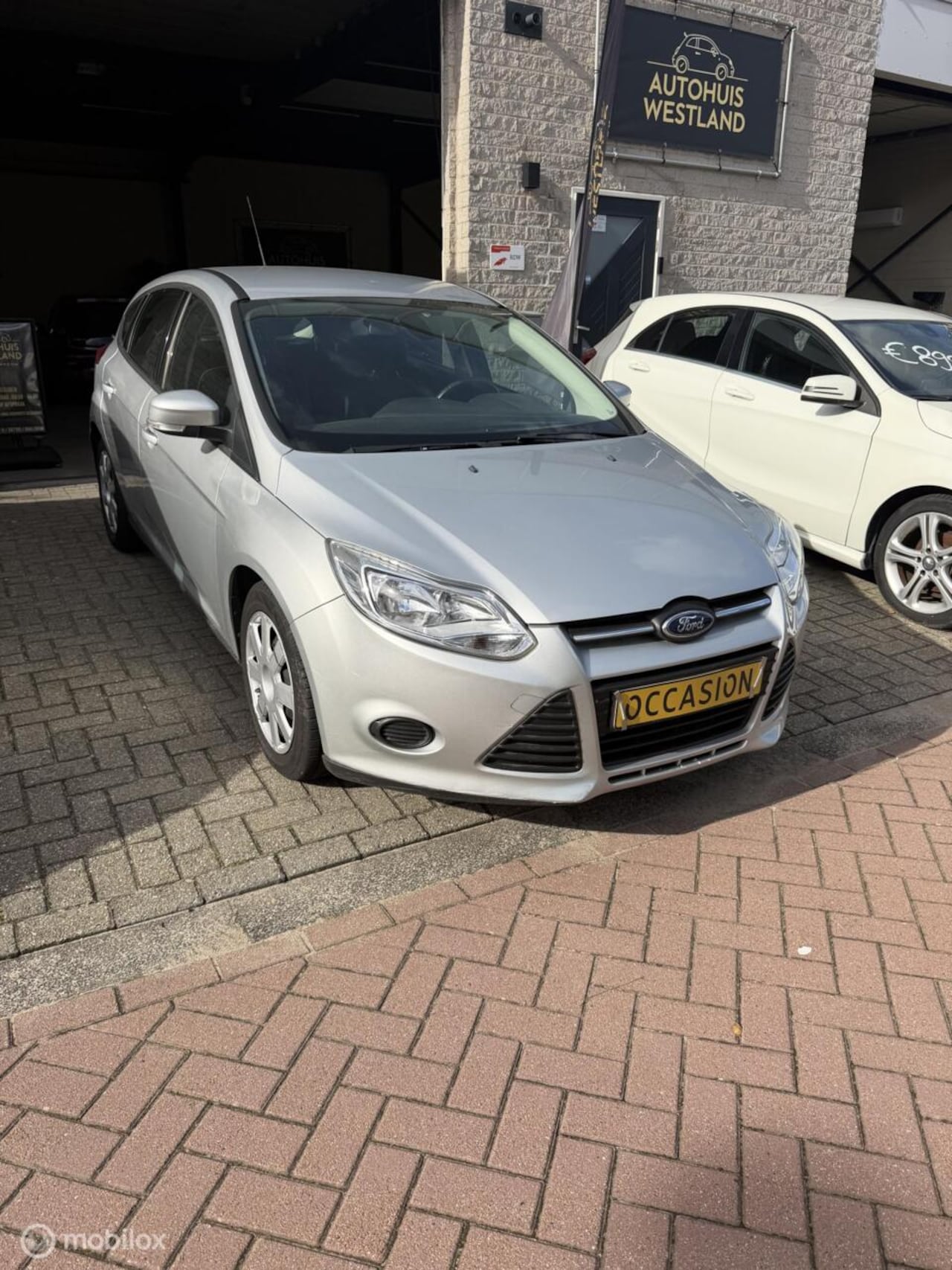 Ford Focus - 1.0 EcoBoost Titanium - slechts 38794 km - AutoWereld.nl