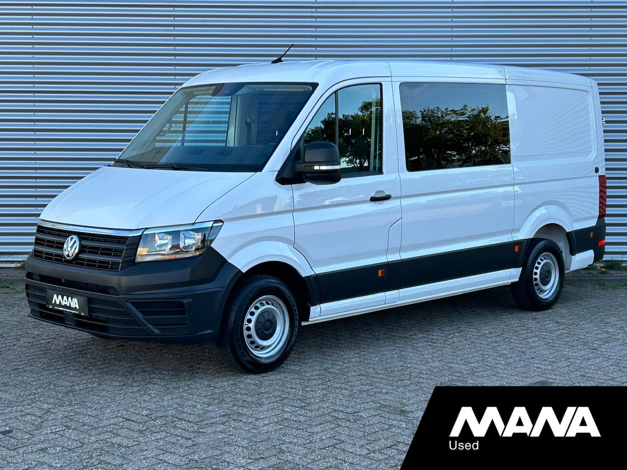 Volkswagen Crafter - 35 2.0 TDI L3H2 DC Clima / Cruise control / Comfortline 6p - AutoWereld.nl
