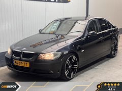 BMW 3-serie - 320i High Executive
