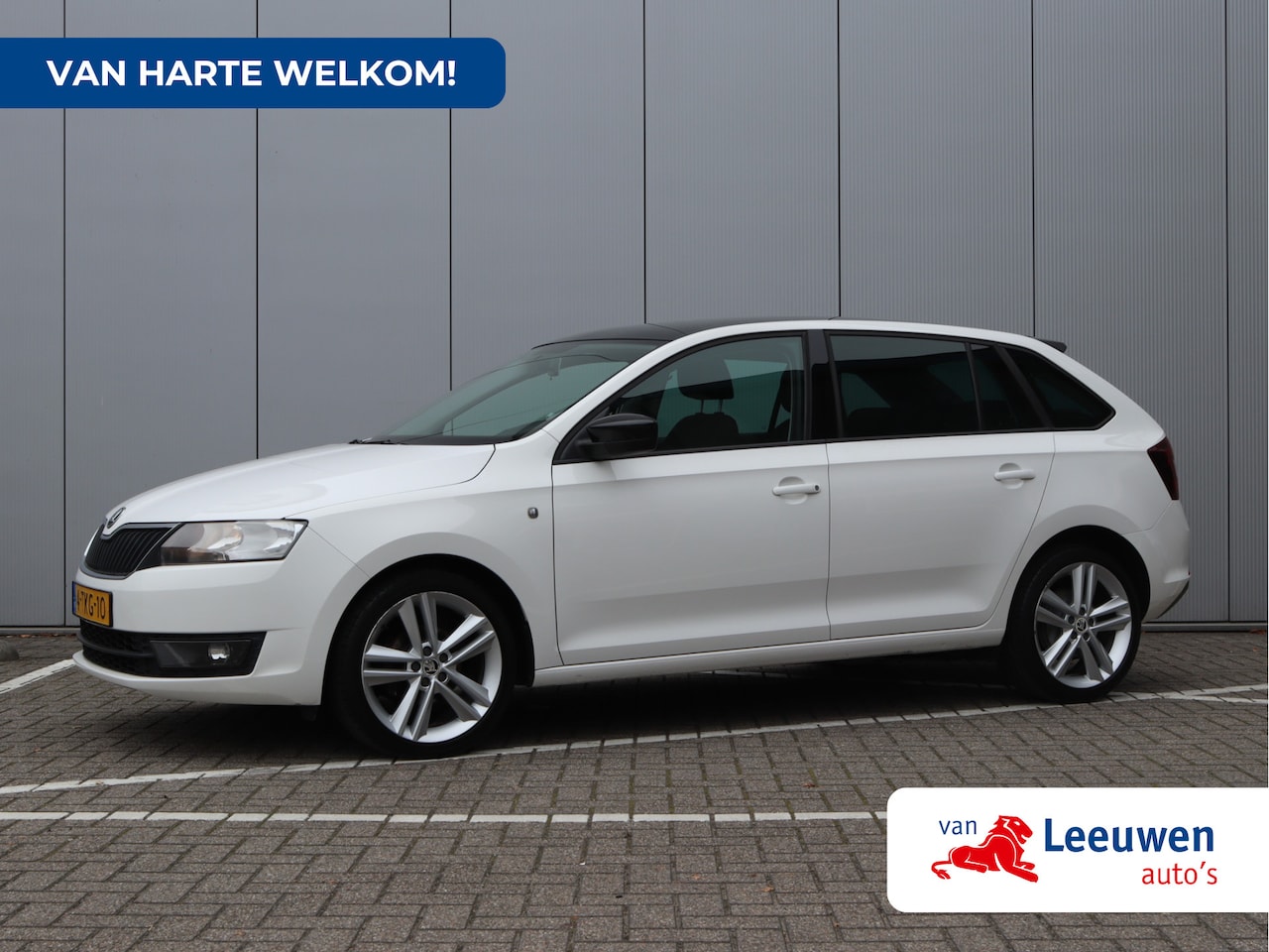 Skoda Rapid Spaceback - 1.2 TSI Greentech | Panoramadak | Trekhaak | Org. NL - AutoWereld.nl