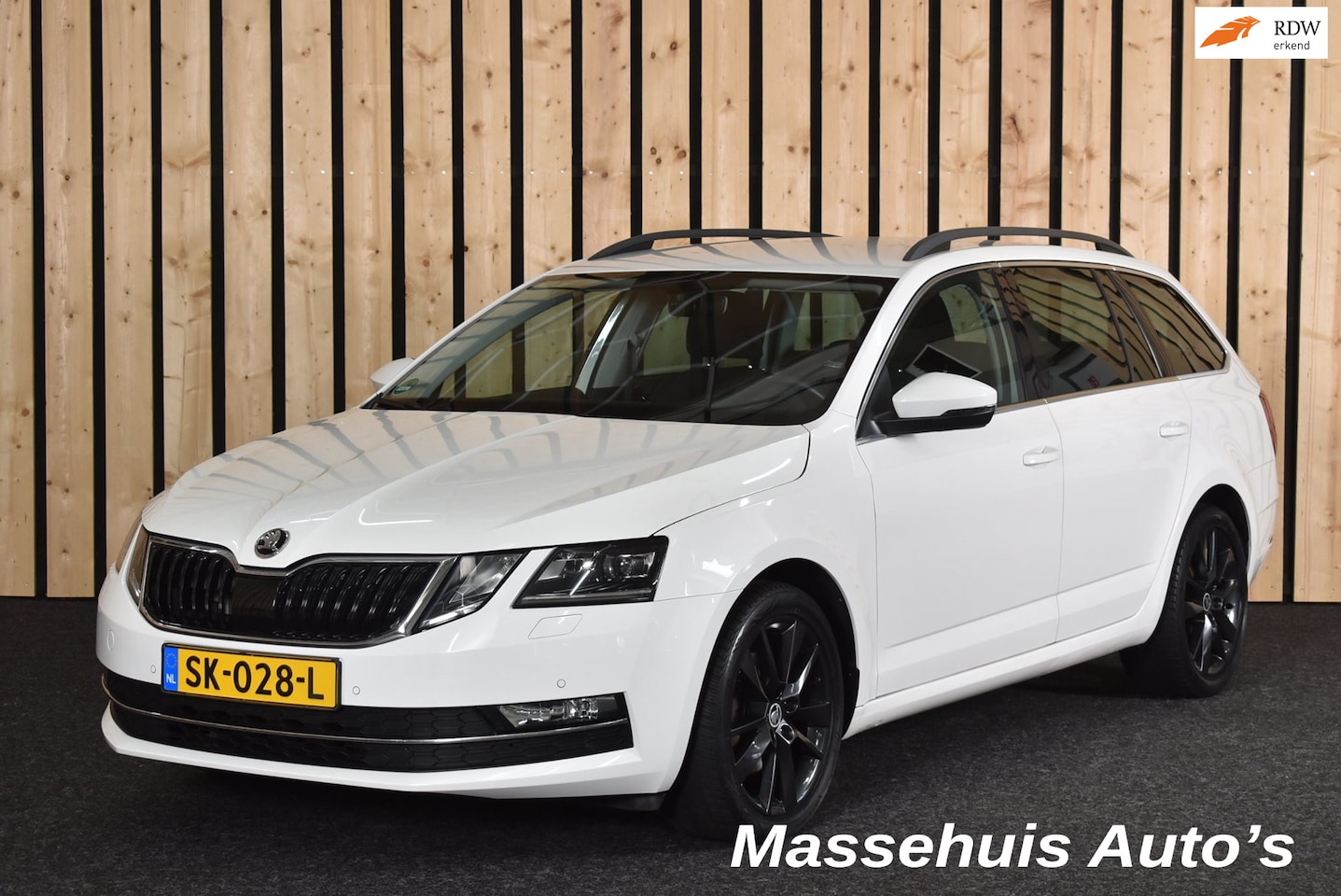 Skoda Octavia Combi - 1.4 TSI Greentech Style Business Trekhaak Carplay ACC LED Stoelverw. Clima + Nwe APK - AutoWereld.nl
