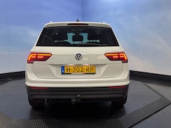 Volkswagen Tiguan - 1.5 TSI Comfortline Business Navi | Clima |ACC |PDC | Trekhaak