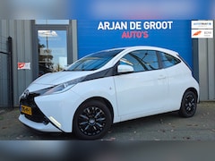 Toyota Aygo - 1.0 VVT-i x-play AUTOMAAT Carplay® Nieuwe APK