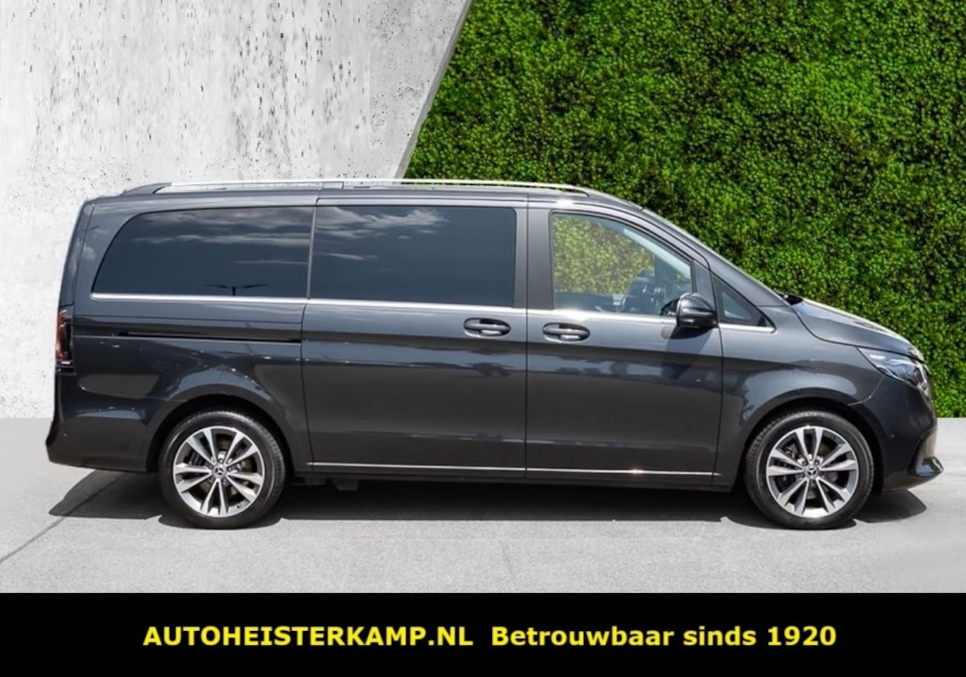 Mercedes-Benz V-klasse - 250d L2 Avantgarde Grijs Kenteken Leder Memory Trekhaak Distronic EL. Schuifdeuren 18 Inch - AutoWereld.nl