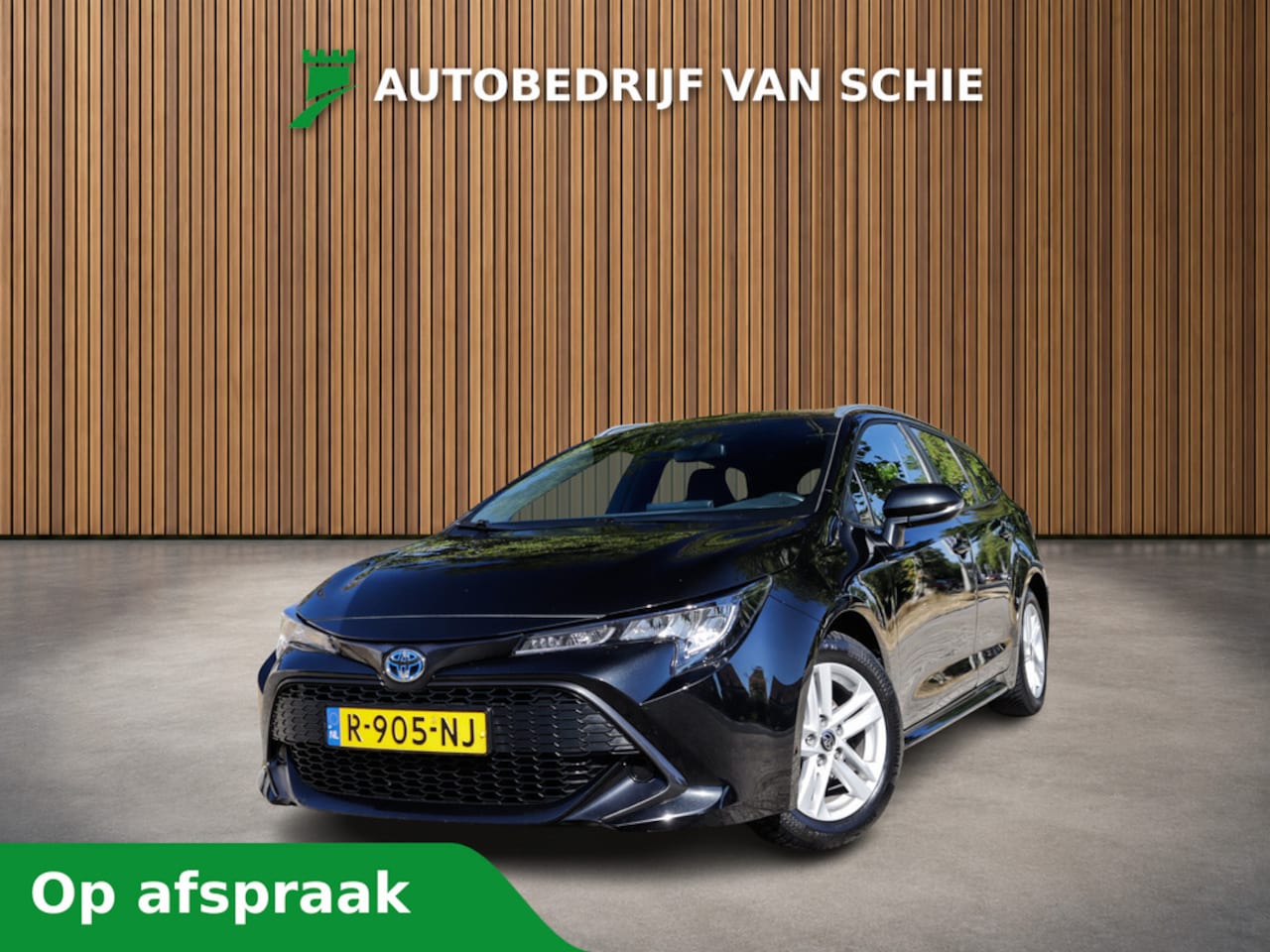Toyota Corolla Touring Sports - 1.8 Hybrid Active 1e-Eig & Keurig-Onderh. BOVAG-Garantie. NL-Auto - AutoWereld.nl