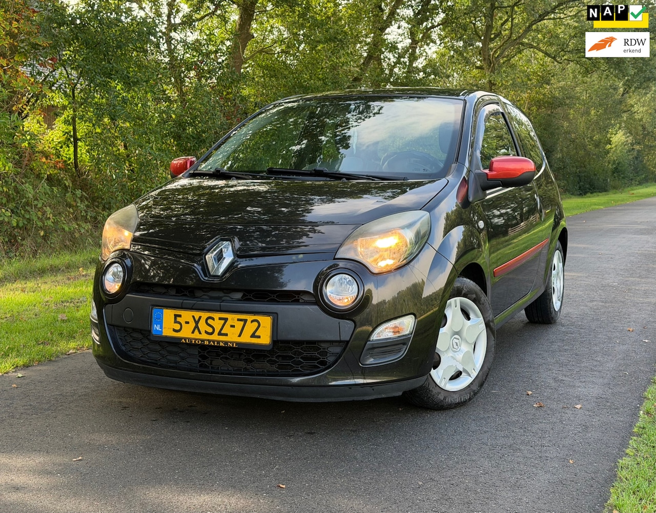 Renault Twingo - 1.2 16V Parisienne | Bluetooth + Airco Nu € 1.750,- !!! - AutoWereld.nl