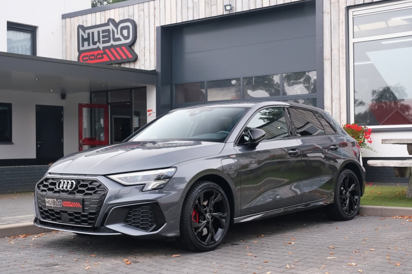 Audi A3 Sportback - 45 TFSI e S-Line Competition. Camera, stoelverwarming - AutoWereld.nl