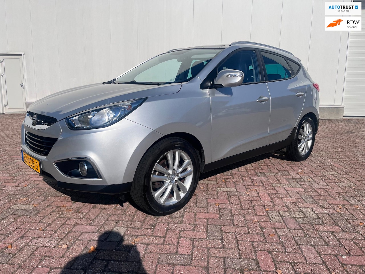 Hyundai ix35 - 2.0i i-Catcher*automaat*pano*navi*camera*lederen bekleding* 2012 - AutoWereld.nl