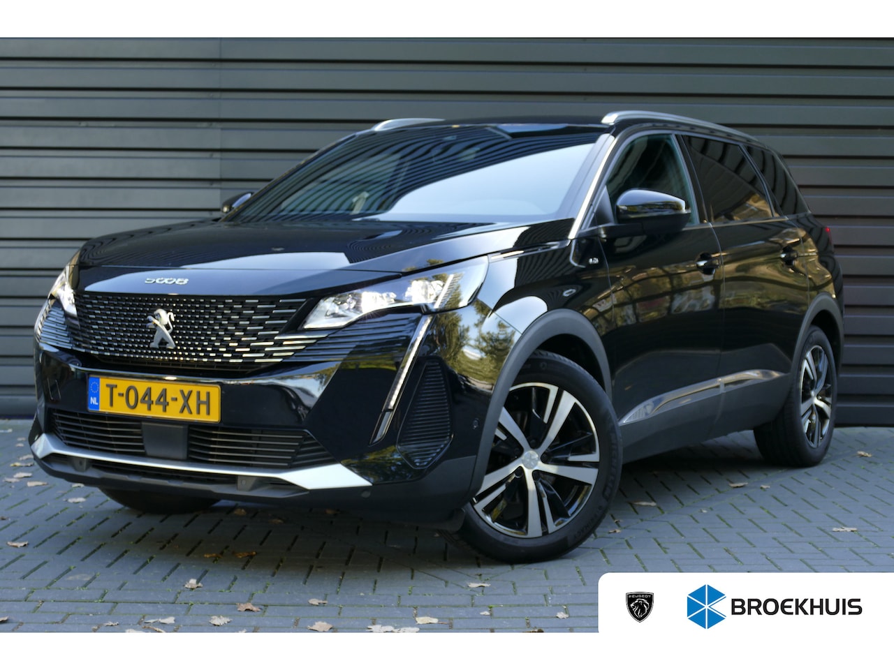 Peugeot 5008 - 1.2 PURTECH 130PK GT AUTOMAAT / CAMERA / KEYLESS / FULL-LED / 18"LMV / NAVI / CLIMA / PDC - AutoWereld.nl