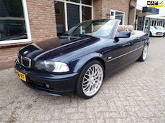 BMW 3-serie Cabrio - 323Ci Executive Automaat / leder / Airco