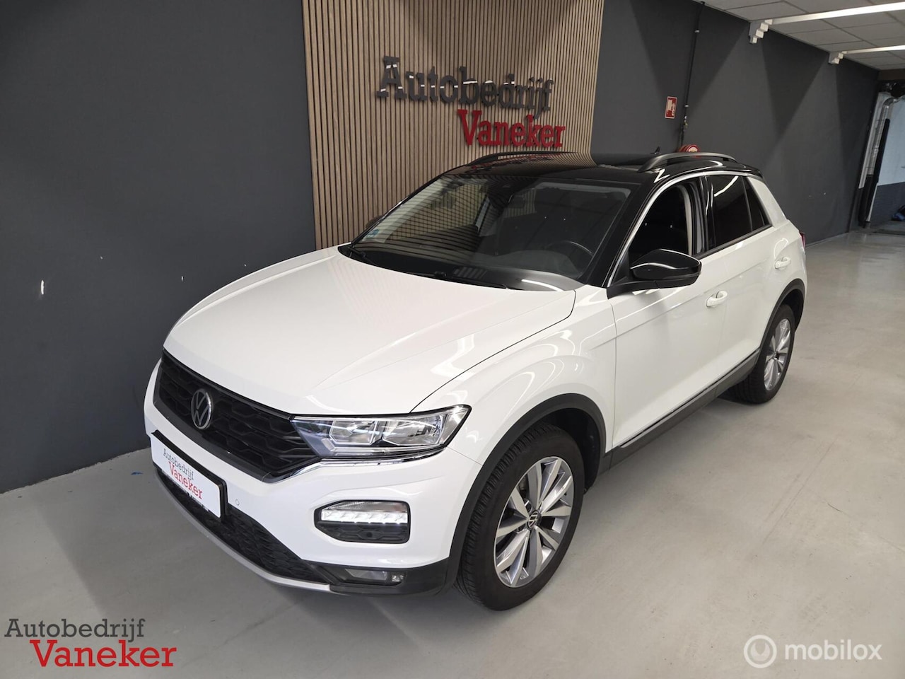 Volkswagen T-Roc - 1.5 TSI Sport| DSG | ACC | CarPlay | Stoelverwarming | - AutoWereld.nl