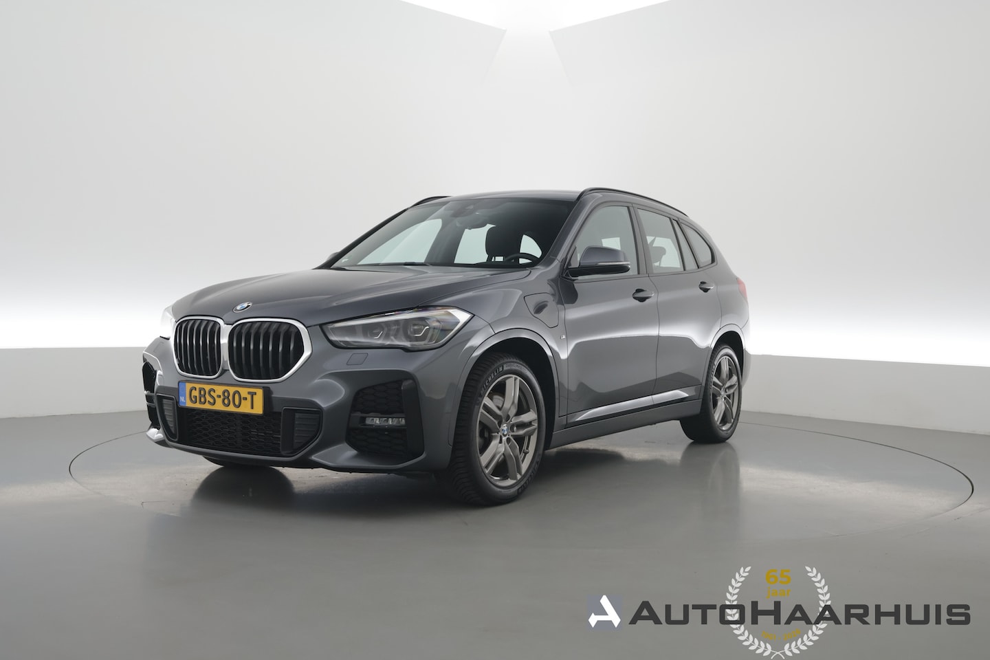 BMW X1 - xDrive25e M Sport | Rijklaar! | Navi | Stoelverw. | Elek. Achterklep | LED | Cruise Ctrl. - AutoWereld.nl