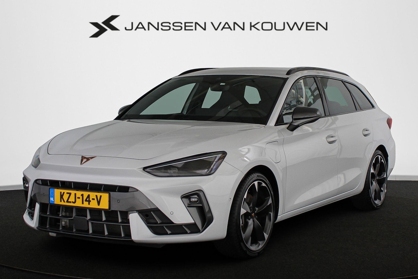 CUPRA Leon Sportstourer - 1.5 TSI e-Hybrid Business Trekhaak Memory Stuur-Stoelverwarming Camera - AutoWereld.nl