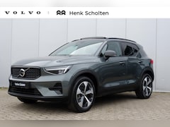 Volvo XC40 - 2.0 B4 Plus Dark | Trekhaak | Panoramadak | Verwarmbare voorstoelen, voorruit en stuurwiel