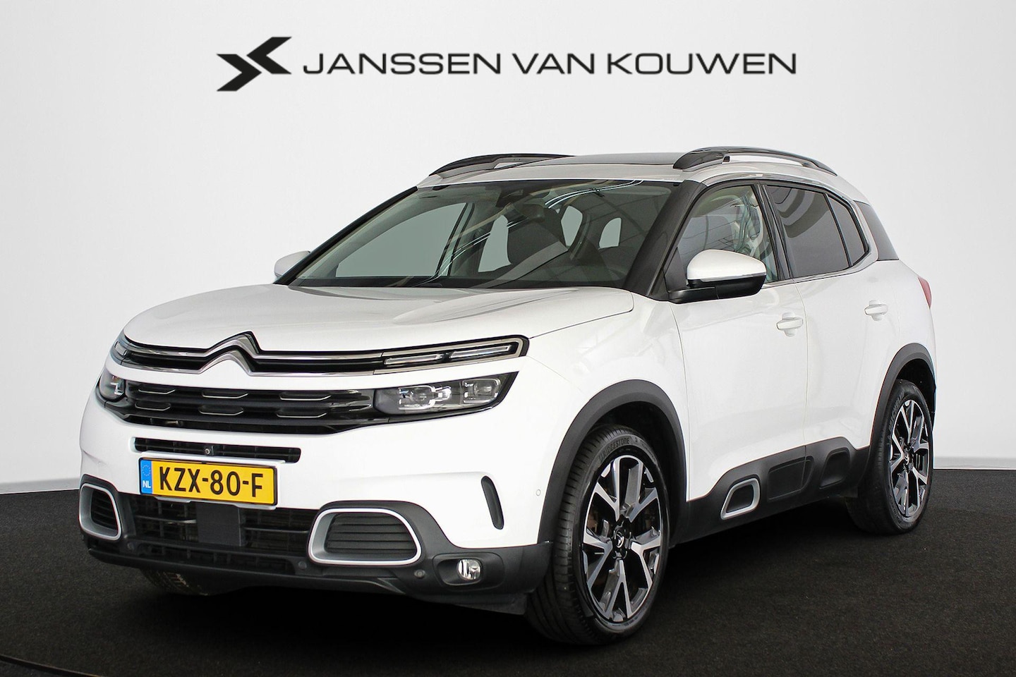 Citroën C5 Aircross - 1.6 PureTech Shine 180 PK Panoramadak Stoelverwarming 360 Camera - AutoWereld.nl