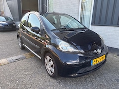 Toyota Aygo - 1.0-12V +