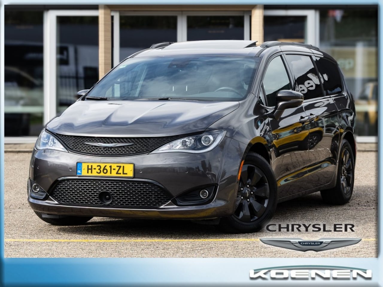 Chrysler Pacifica - 3.6 V6 HYBRID Limited S PANO / LEER / 7 ZITS - AutoWereld.nl