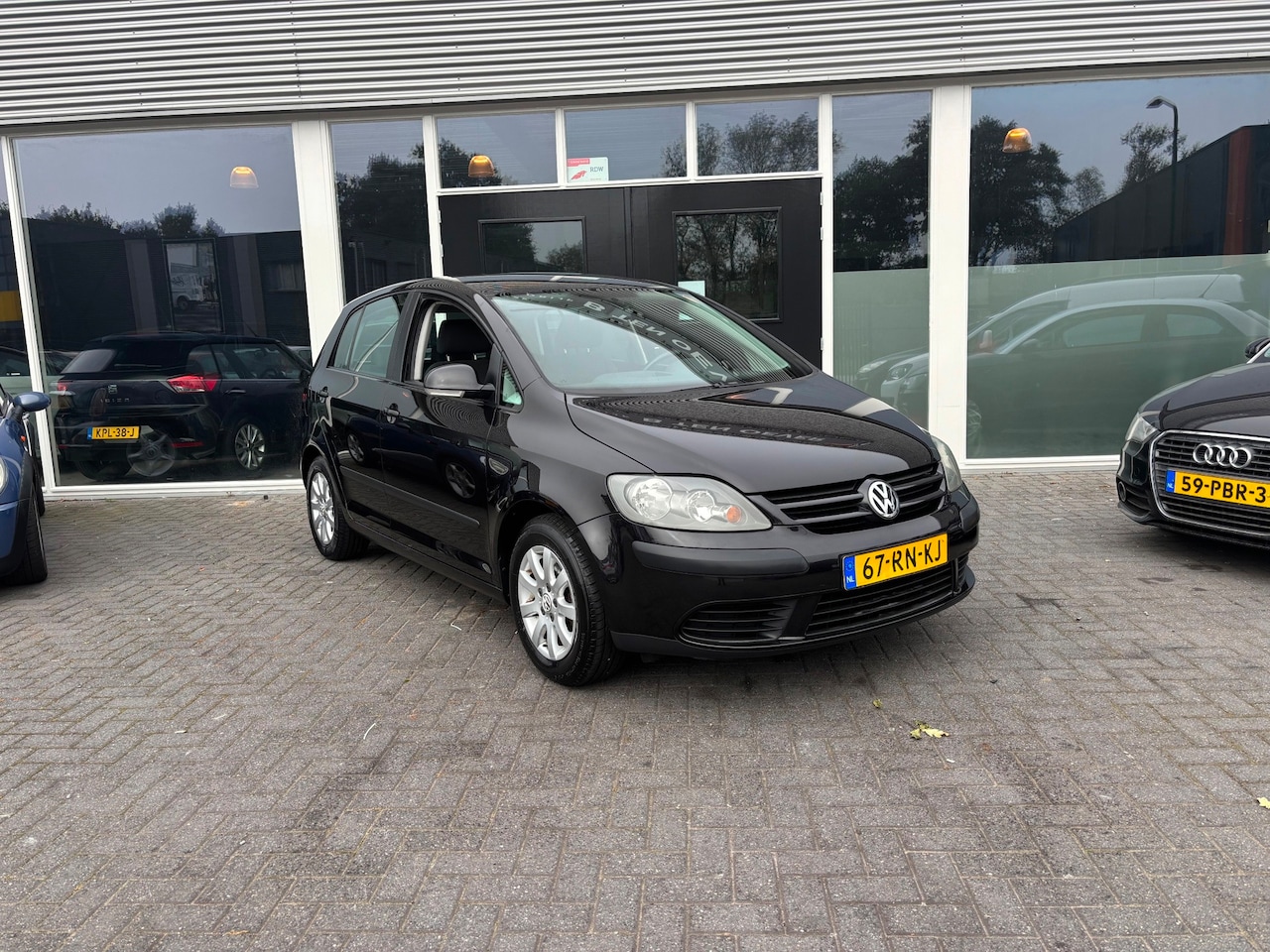 Volkswagen Golf Plus - 1.6 FSI Comfortline / Airco / Cruisen Control / L.m Velgen - AutoWereld.nl