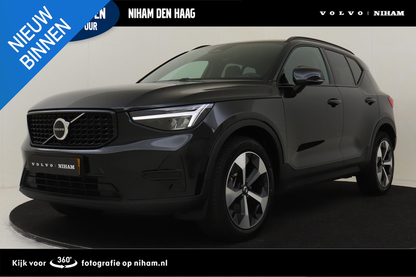 Volvo XC40 - B4 (M-HYBRID) PLUS DARK -HARMAN/KARDON|CAMERA|ADAP.CRUISE|POWER-SEATS|VERW.VOORRUIT|PRIVAC - AutoWereld.nl