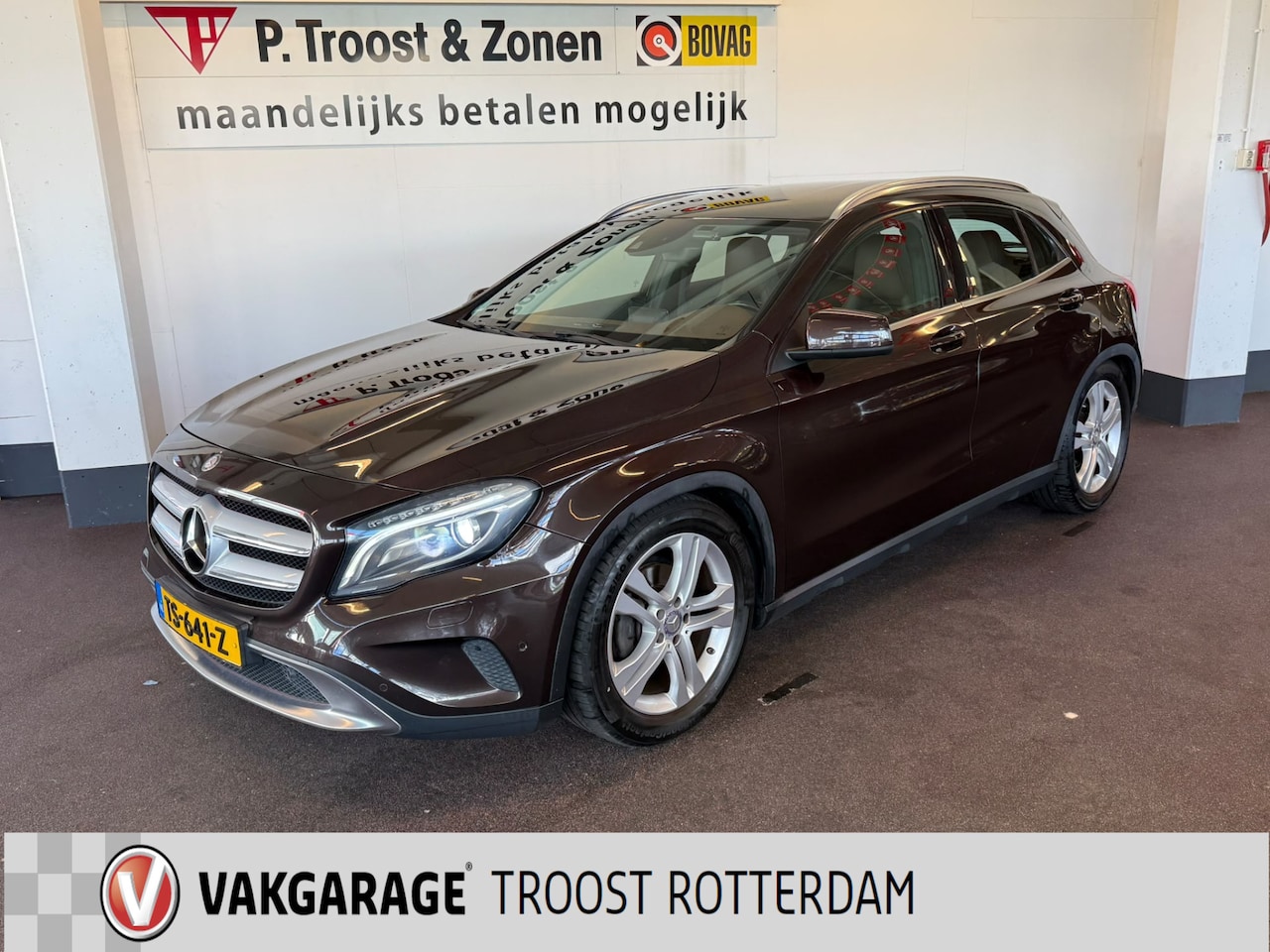 Mercedes-Benz GLA-Klasse - 200 Edition 1 AMG | Cruise control | Climate control | Lederen bekleding | Achteruitrijcam - AutoWereld.nl