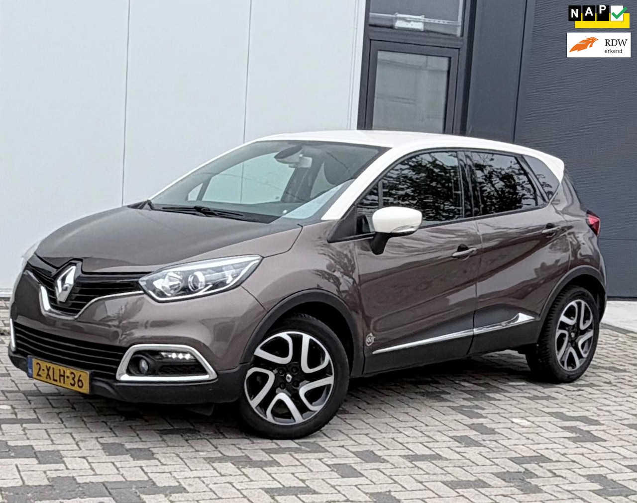 Renault Captur - 1.2 TCe DynamiqueAUTOMAAT - AutoWereld.nl