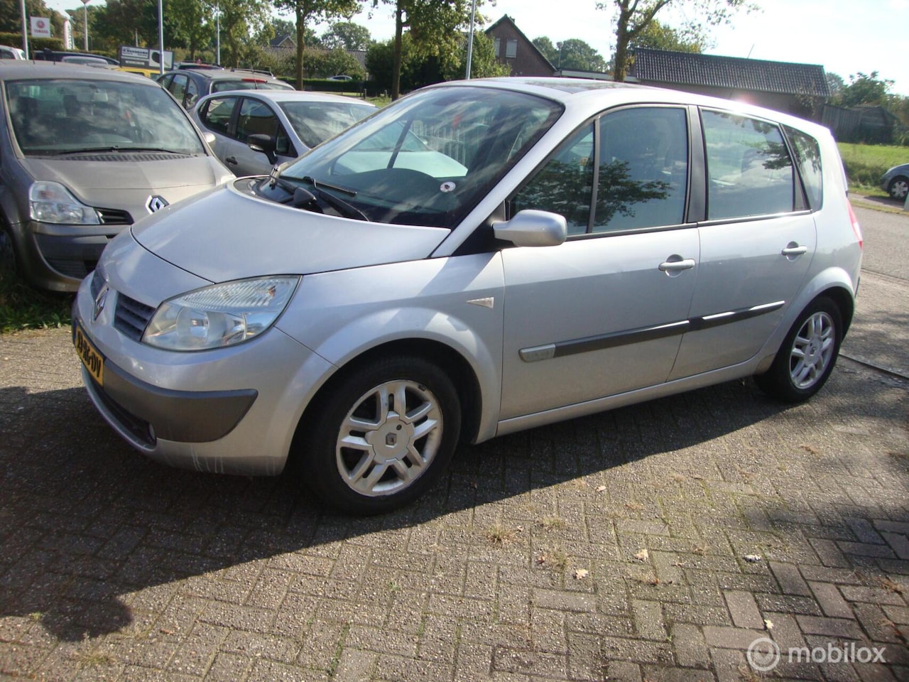 Renault Scénic - 1.6-16V Privilège Luxe 1.6-16V Privilège Luxe - AutoWereld.nl