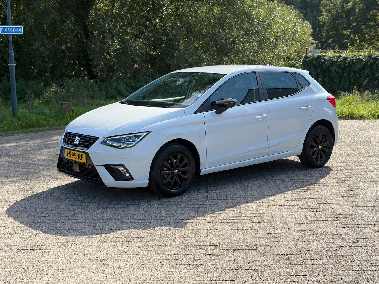 SEAT Ibiza - 1.0 TSI FR DIGITALDASH I CARPLAY I NAP I CAMERA I CRUISE I PDC - AutoWereld.nl