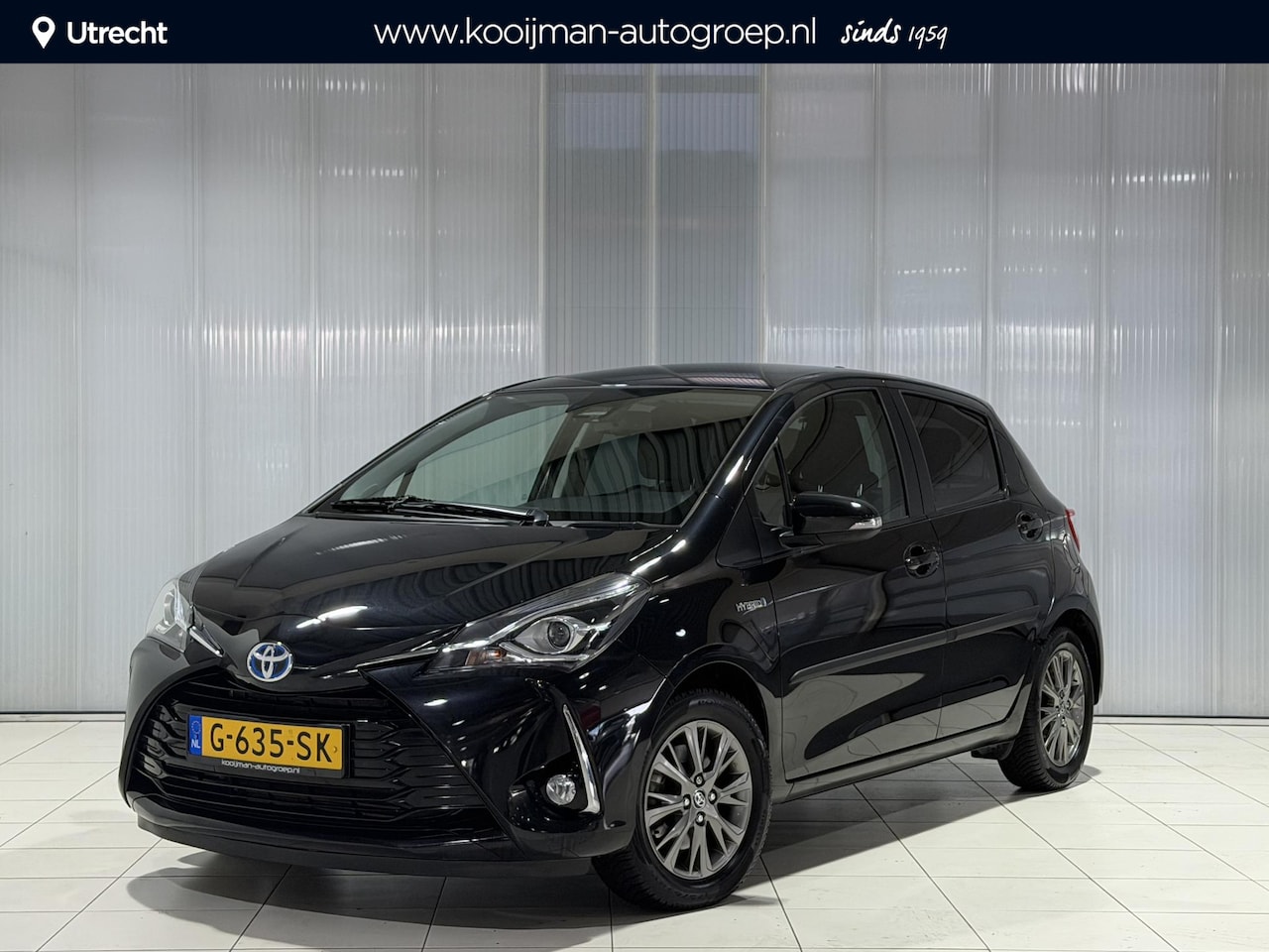 Toyota Yaris - 1.5 Hybrid Dynamic Trekhaak , All Season banden , Camera , Orgineel NL auto , Dealer onder - AutoWereld.nl