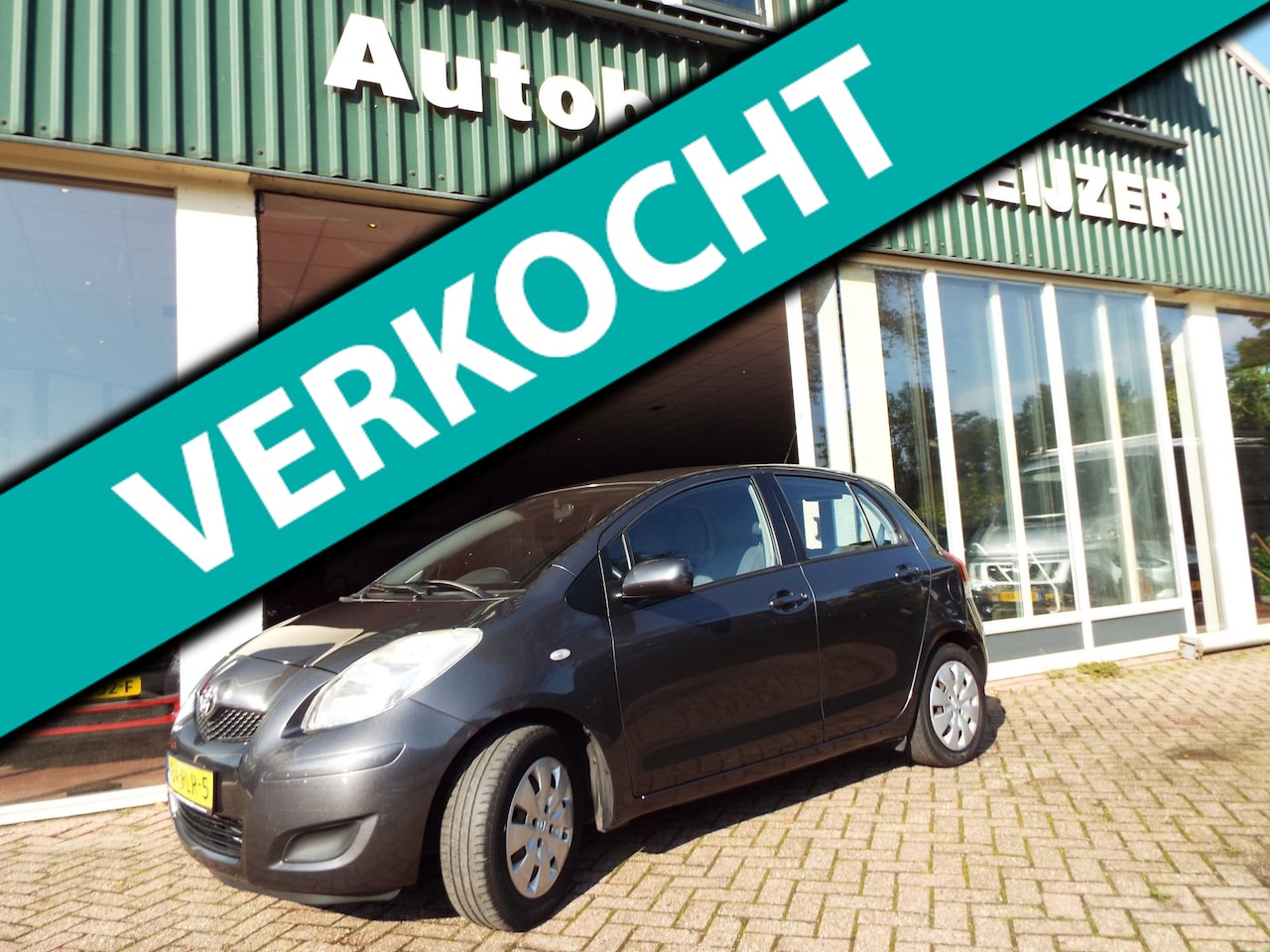 Toyota Yaris - 1.3 VVTi Aspiration AIRCO-CRUISE-TREKHAAK - AutoWereld.nl
