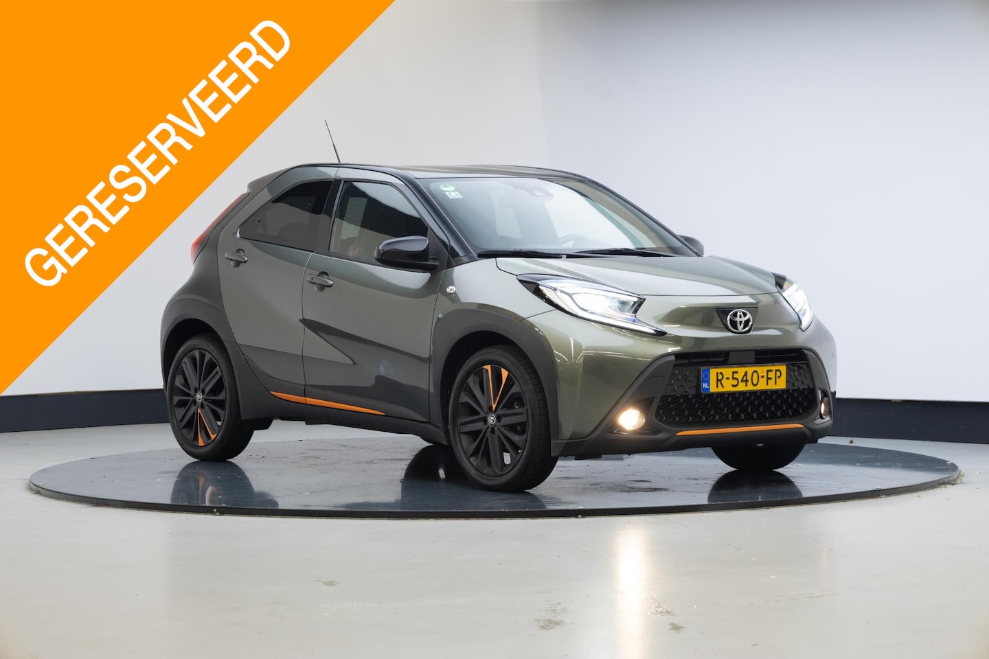 Toyota Aygo X - 1.0 VVT-i S-CVT Limited | Stoelverwarming | ACC | Camera | - AutoWereld.nl