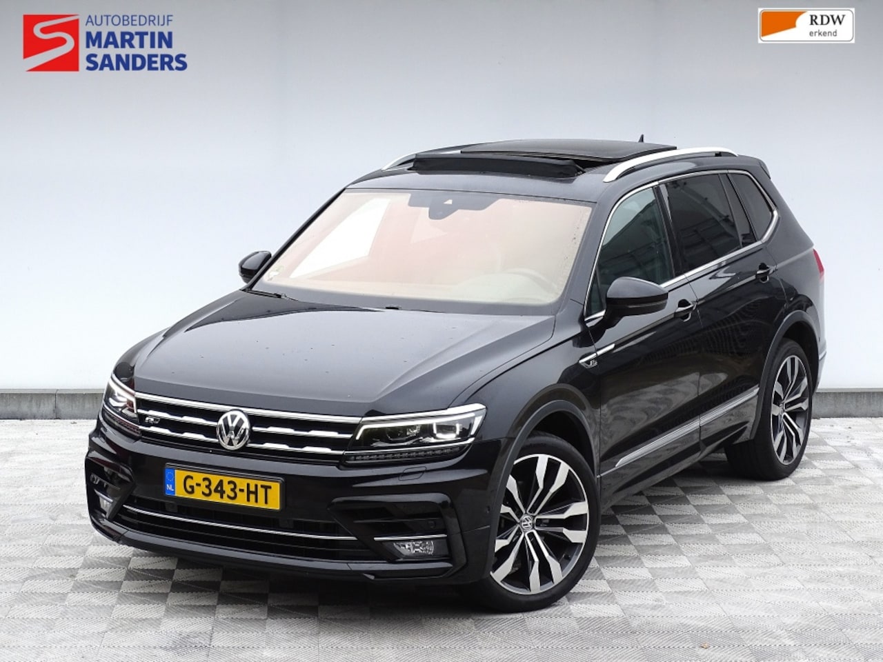 Volkswagen Tiguan Allspace - 1.5 TSI Leer apple carplay pano - AutoWereld.nl