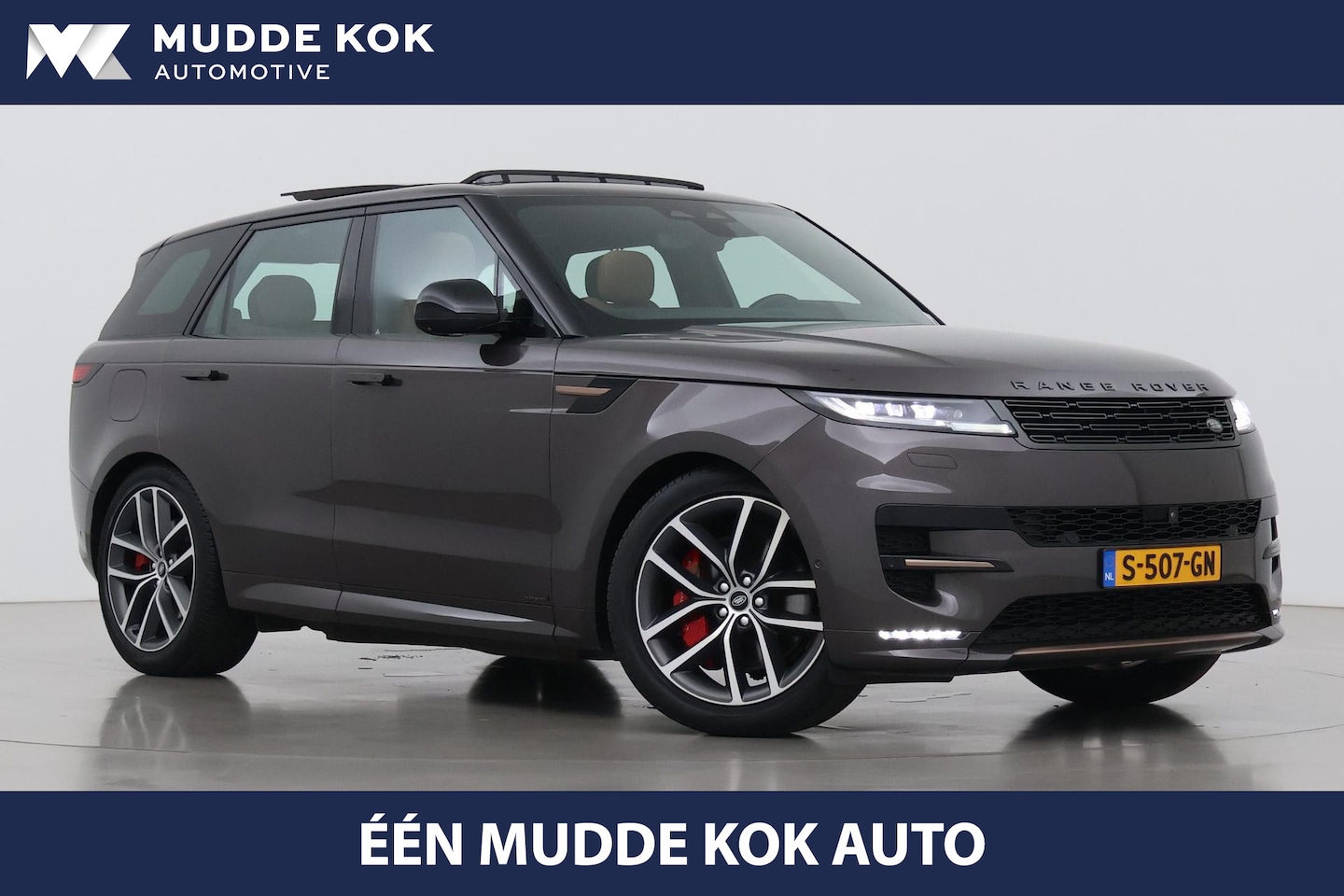Land Rover Range Rover Sport - 3.0 P510e First Edition | Luchtvering | Trekhaak | Panoramadak | Koelkast | Meridian - AutoWereld.nl
