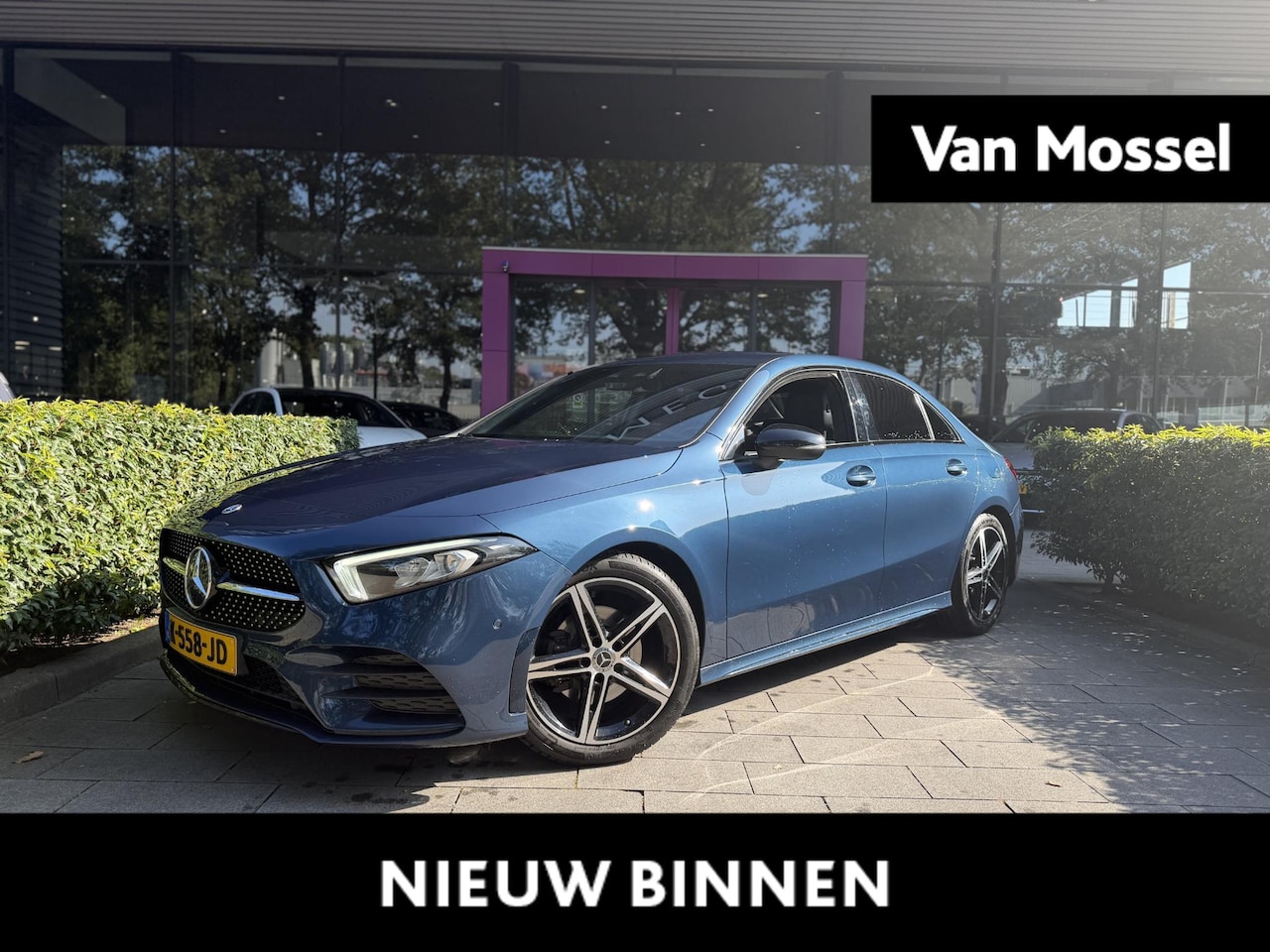 Mercedes-Benz A-klasse - 180 Business Solution AMG | WORDT VERWACHT | AUTOMAAT | ACHTERUITRIJCAMERA | TREKHAAK | AP - AutoWereld.nl