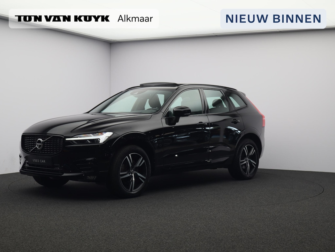 Volvo XC60 - B5 250PK Mild Hybrid R-Design / Panoramisch Dak / Harman Kardon / 360gr Camera / Parkeerve - AutoWereld.nl