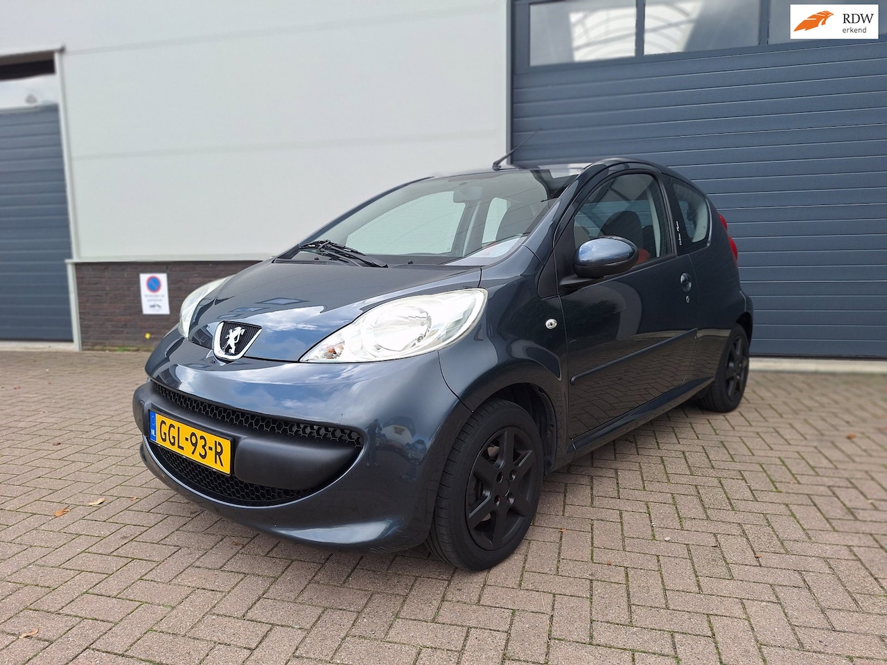 Peugeot 107 - | 1.0-12V XR | Airco | - AutoWereld.nl