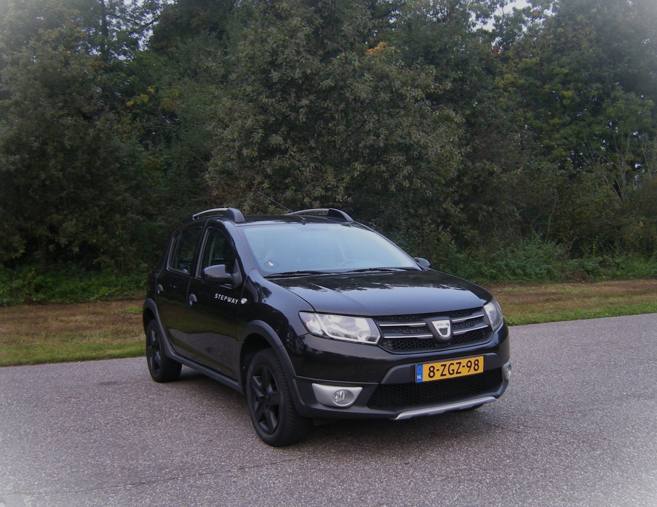Dacia Sandero Stepway - 0.9 TCe Lauréate . Airco . Cruiscontrol . Navigatie . Trekhaak . enz enz - AutoWereld.nl