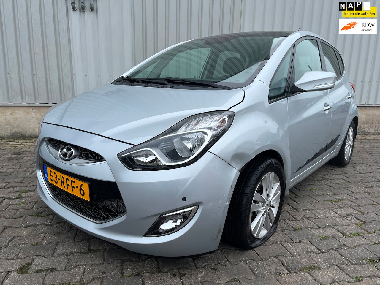 Hyundai ix20 - 1.6i i-Catcher Schadeauto - AutoWereld.nl
