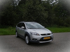 Ford Focus Wagon - 1.8 Titanium Flexi Fuel . Navi . Airco . PDC . Trekhaak . enz
