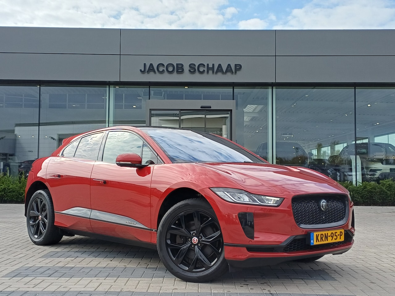 Jaguar I-PACE - EV400 S 90 kWh | 3-FASE LADER | Panoramadak | Meridian Surround Sound-System | 360 camera - AutoWereld.nl