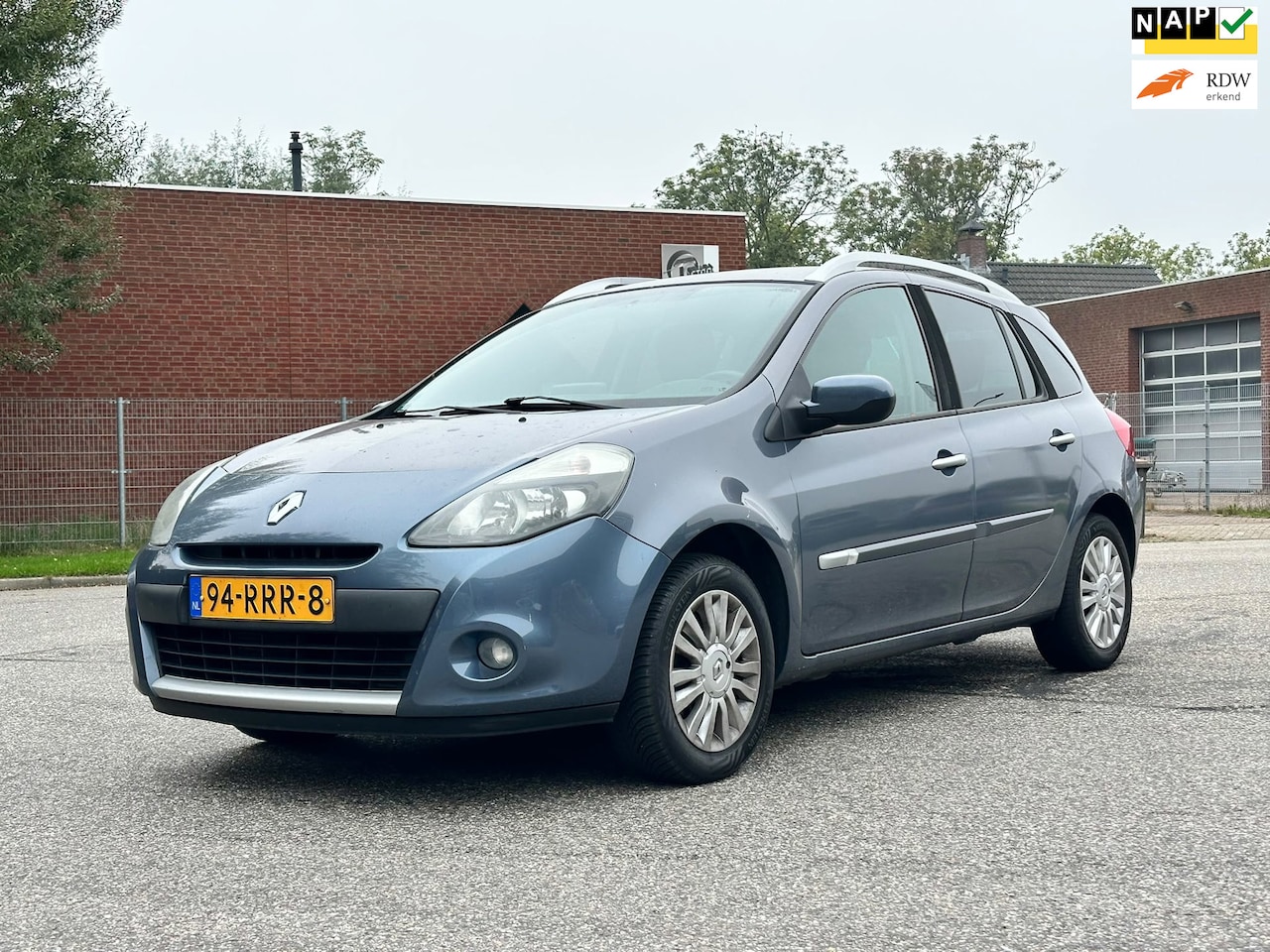 Renault Clio Estate - 1.2 TCE Collection Cruise*Airco*Trekhaak*21-08-2027 APK*LM velgen* - AutoWereld.nl