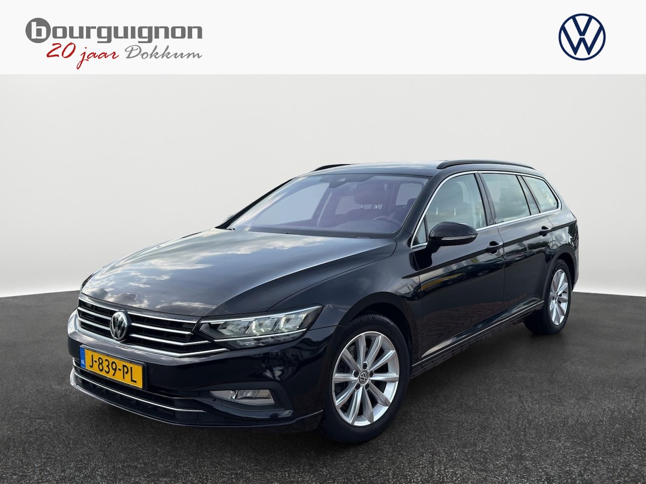 Volkswagen Passat Variant - 1.5 TSI Comfort Business | Trekhaak | Automaat | ACC | Stoelverwarming | ERGOActive stoel - AutoWereld.nl