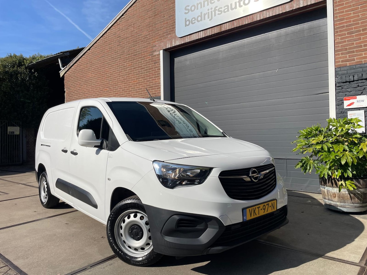 Opel Combo - 1.5D L2H1 Edition EURO6 - grote beurt / nieuwe distributie / apk - BPM vrij - AutoWereld.nl