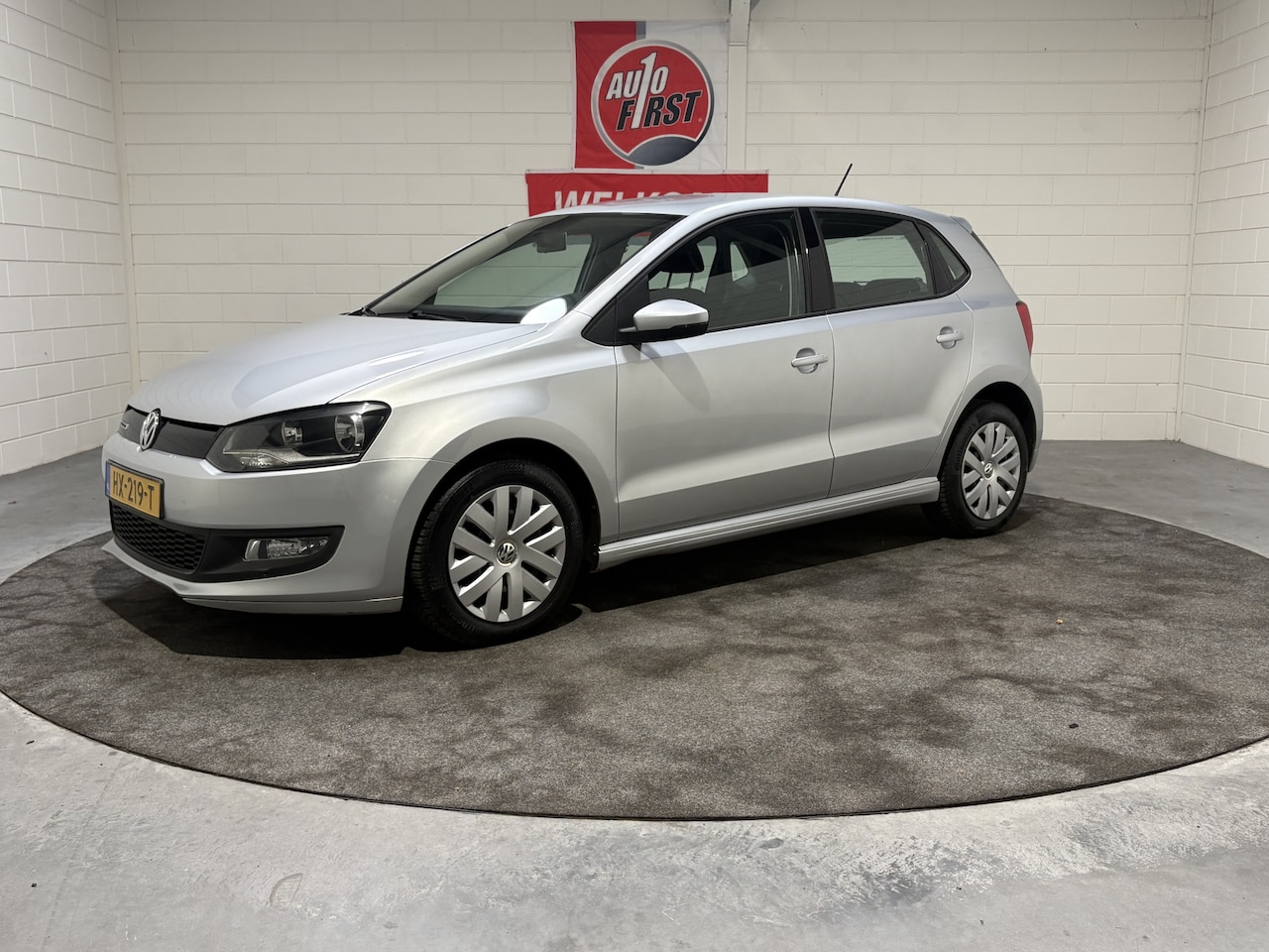 Volkswagen Polo - 1.0 BlueMotion Edition 1.0 BlueMotion Edition, Navi, Blue tooth, All season, Cruise, Prijs incl. Nieuwe apk, beur - AutoWereld.nl