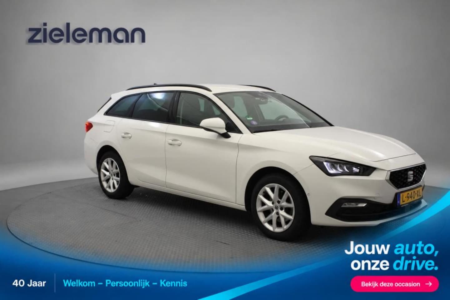 SEAT Leon Sportstourer - 1.0 TSI Style Business Intense - Digitaal Cockpit, Carplay, Camera - AutoWereld.nl