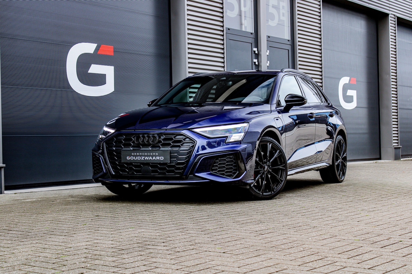 Audi A3 Sportback - 45 TFSI e S edition Competition | Matrix | Sportstoelen | Camera | Trekhaak | Ambianceverl - AutoWereld.nl