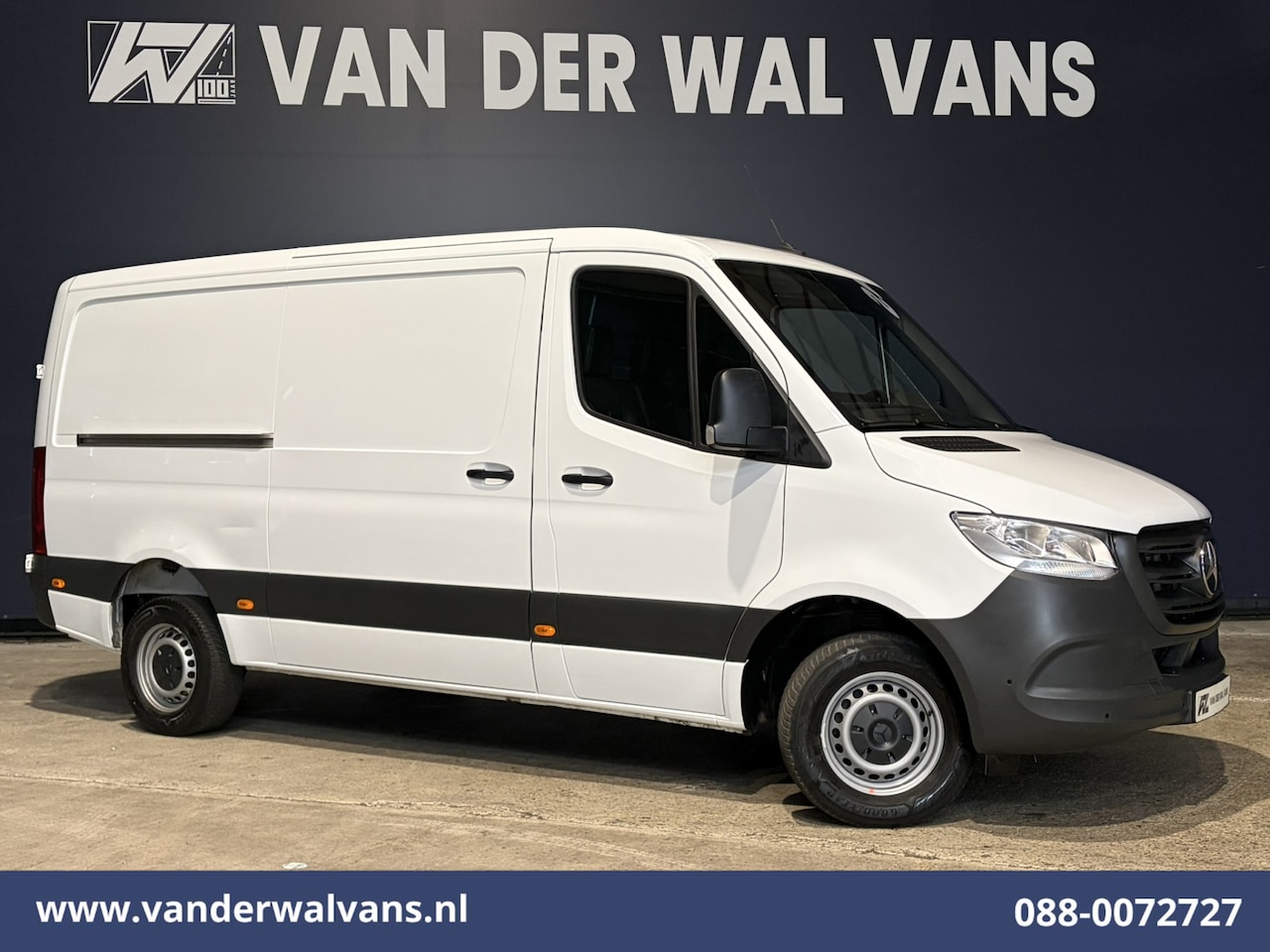 Mercedes-Benz Sprinter - 317 CDI 170pk L2H1 Euro6 Airco | Camera | Navigatie | 2800kg Trekhaak | Apple Carplay Andr - AutoWereld.nl