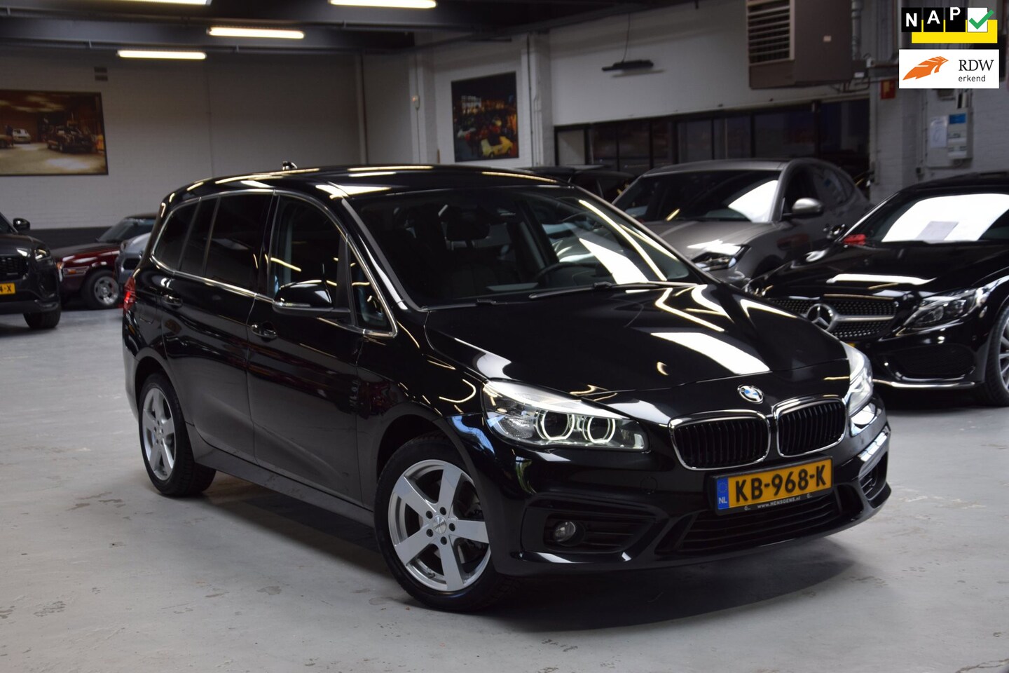 BMW 2-serie Gran Tourer - 218i Centennial High Executive Automaat|7 Persoons|Navi|Head-up|Org.NL - AutoWereld.nl