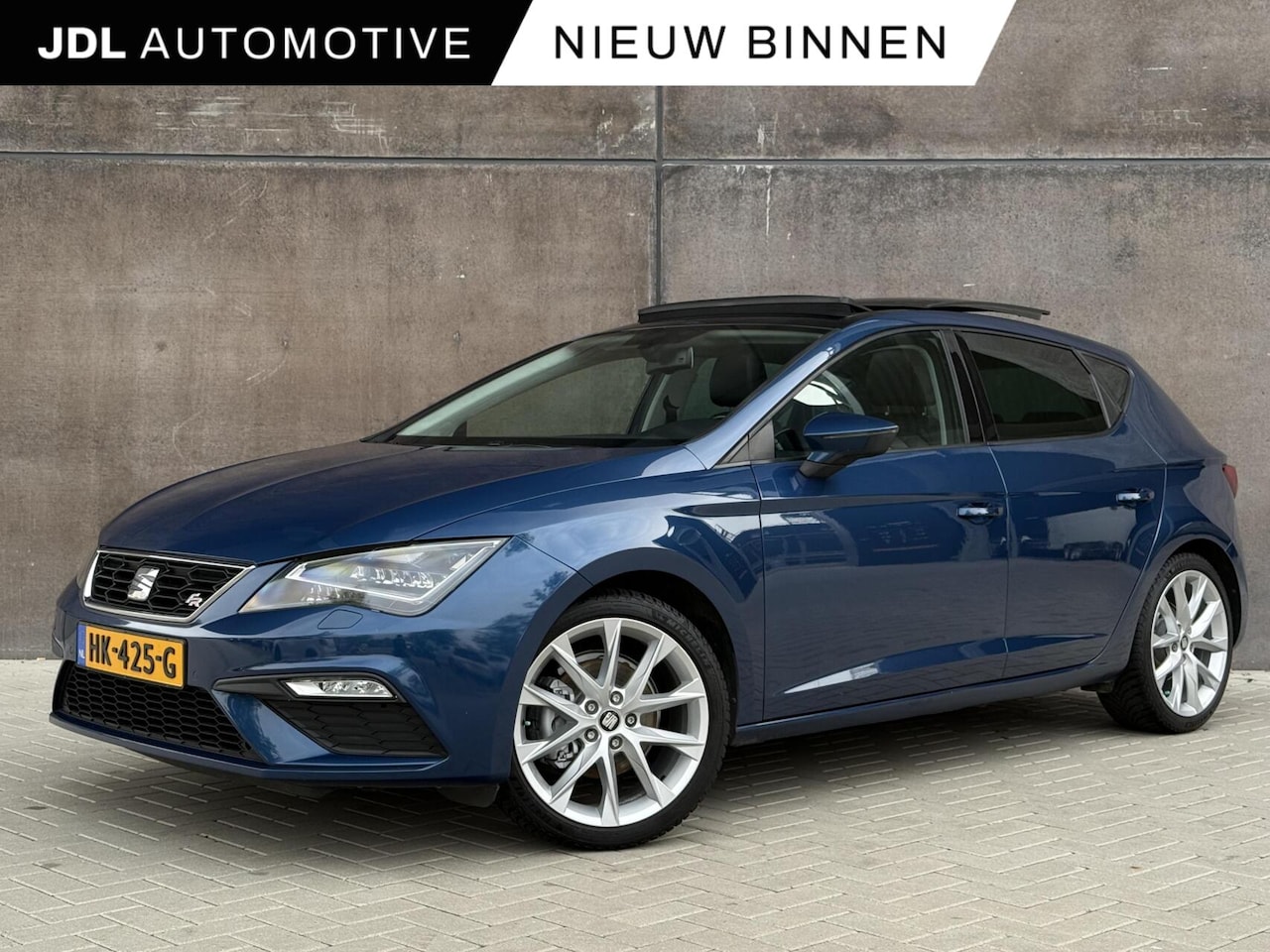 SEAT Leon - 1.4 EcoTSI FR Connect | Panorama dak | Seat Sound | DAB+ | Elektrische stoelen | Camera | - AutoWereld.nl