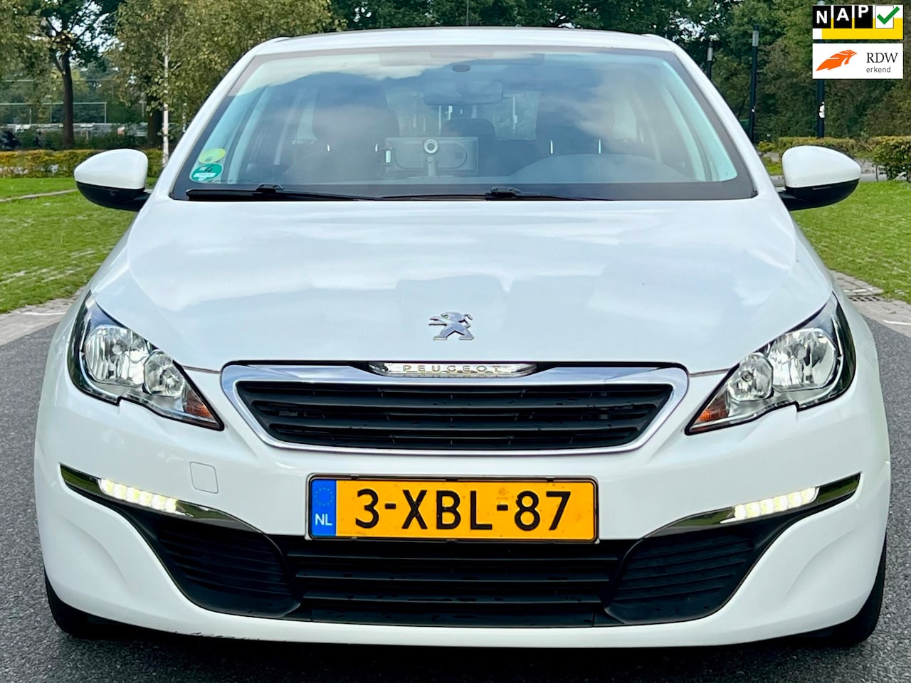 Peugeot 308 SW - 1.6 BlueHDI Blue CARPLAY/NAV/ECC - AutoWereld.nl