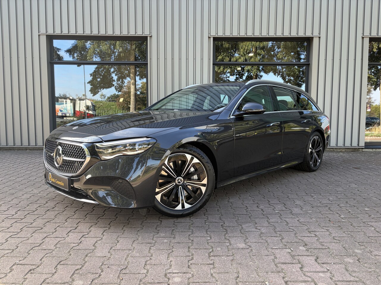 Mercedes-Benz E-klasse Estate - 300 e Luxury Line Rijassistentiepakket Plus, Trekhaak, Head-Up, 360 Camera - AutoWereld.nl